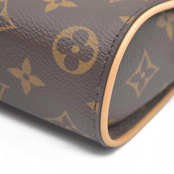 Louis Vuitton LV Monogram Pochette Camille - Picture 6 of 15